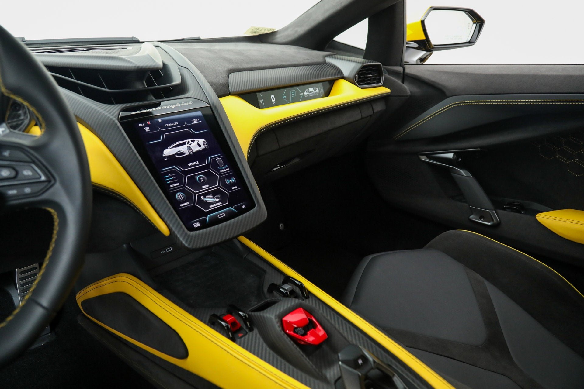 2024 Lamborghini Revuelto Base - Photo 35