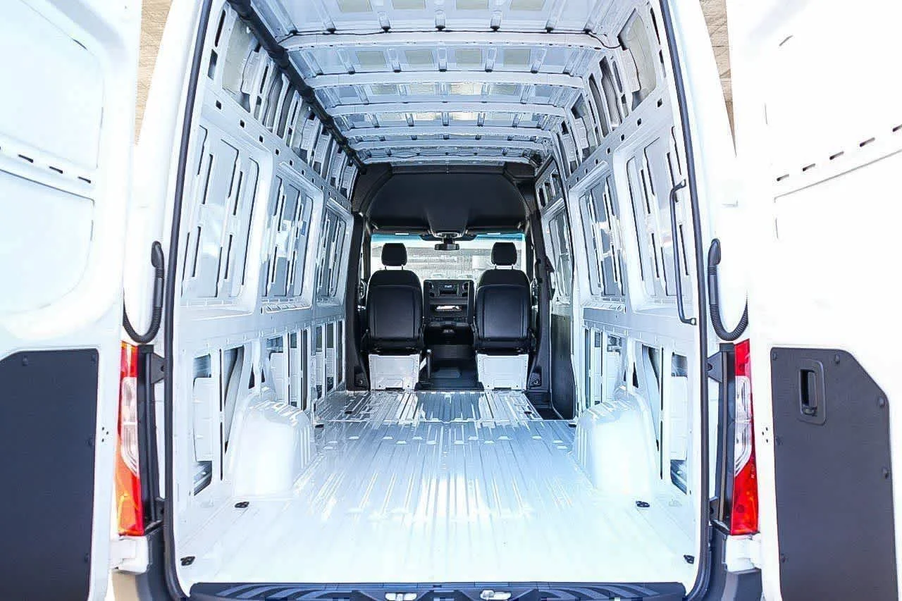 New 2026 Arctic White Mercedes-Benz Cargo 170WB High Roof RWD 2.0L I4 Diesel Turbo SO image 23