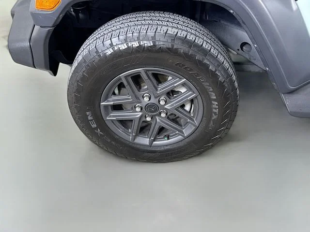 Used 2024 Gray Jeep Sport S image 29