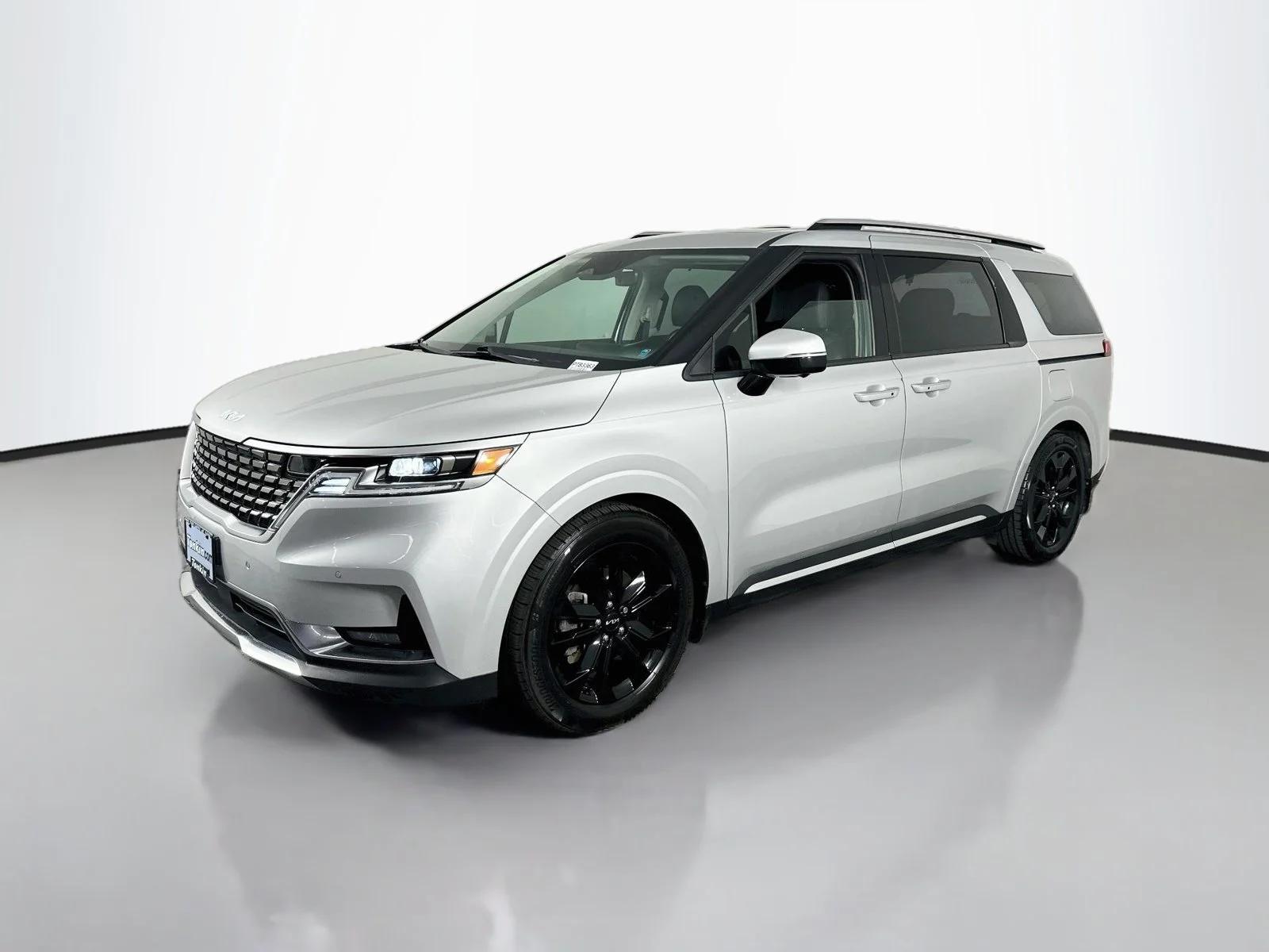 Used 2022 Ceramic Silver Kia SX Prestige image 3