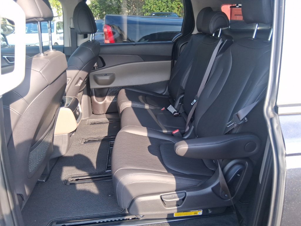 Certified Used 2026 Gray Kia EX image 15