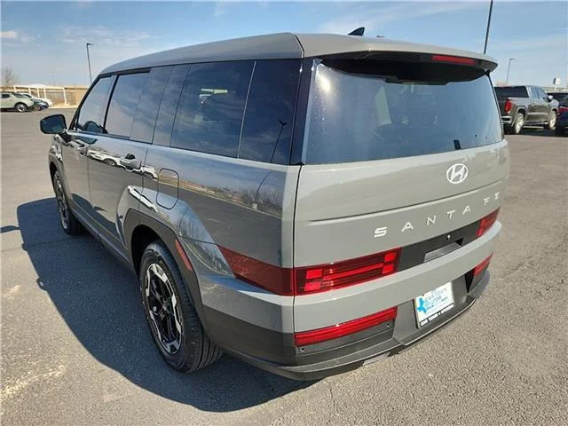 New 2026 Hampton Gray Hyundai SE image 3
