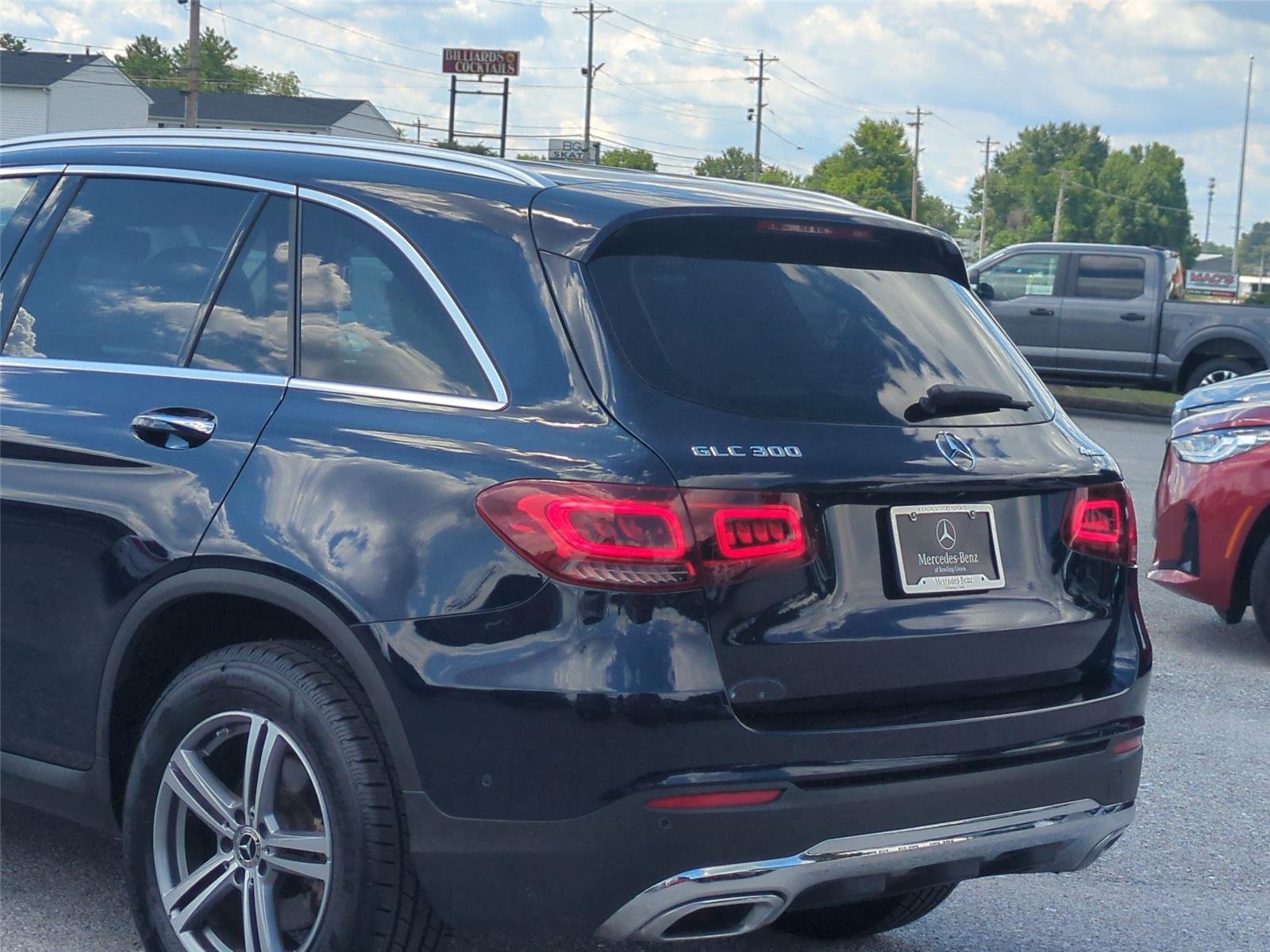 Used 2022 Lunar Blue Metallic Mercedes-Benz GLC 300 image 12