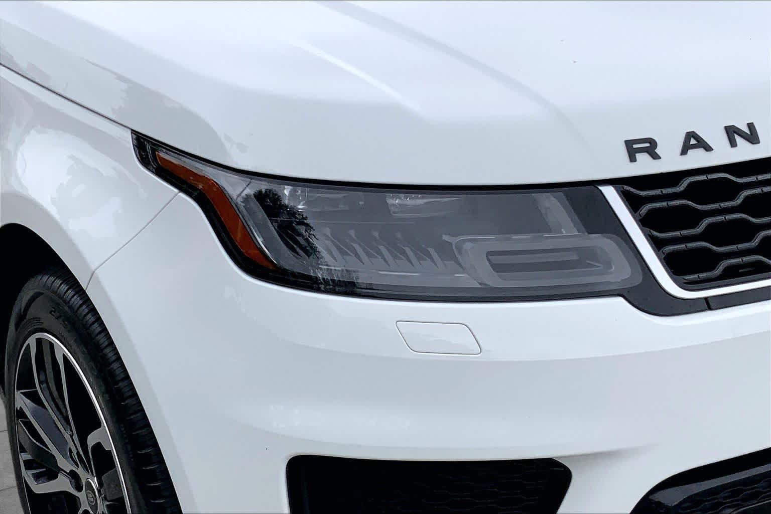 Used 2020 Fuji White Land Rover HSE image 24