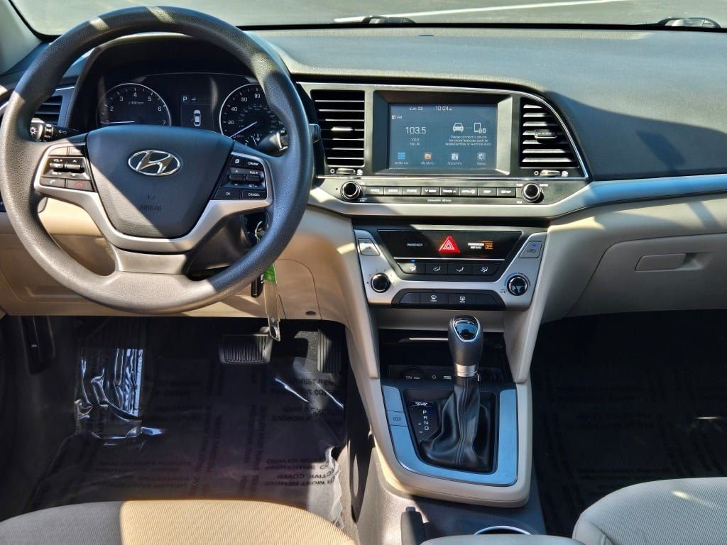 Certified Used 2018 Phantom Black Hyundai SEL image 15