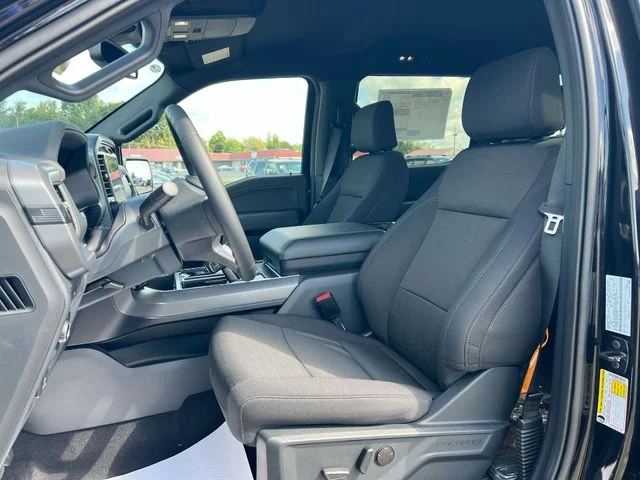 New 2026 Black Ford XLT image 15