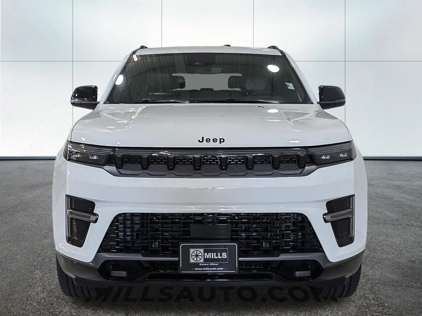 New 2026 Bright White Clear-Coat Exterior Paint Jeep Limited Altitude image 12