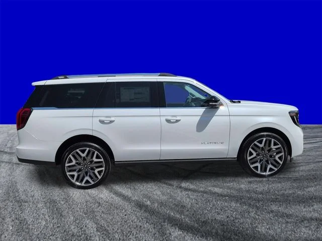 New 2026 Star White Metallic Tri-Coat Ford Platinum® image 3