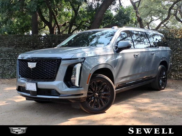 2025 Cadillac Escalade ESV Sport