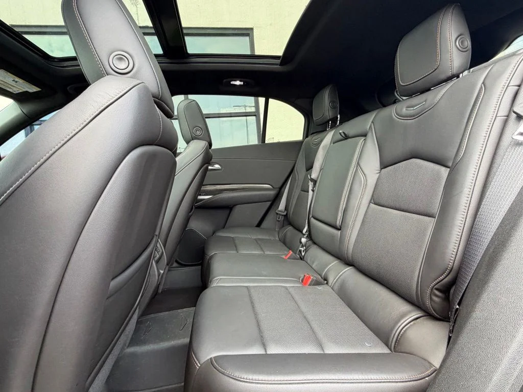 Used 2019 Red Cadillac Sport image 20