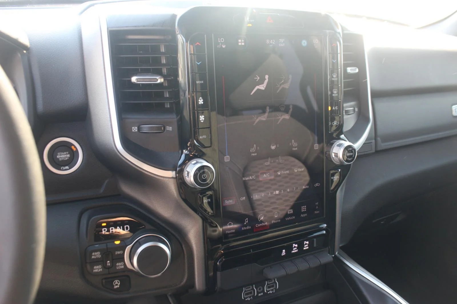 Used 2025 White Ram Big Horn image 20