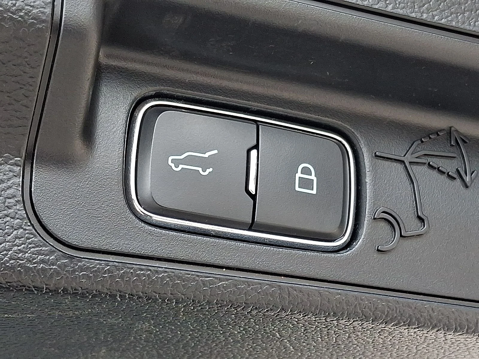 Used 2023 White Ford XLT image 29
