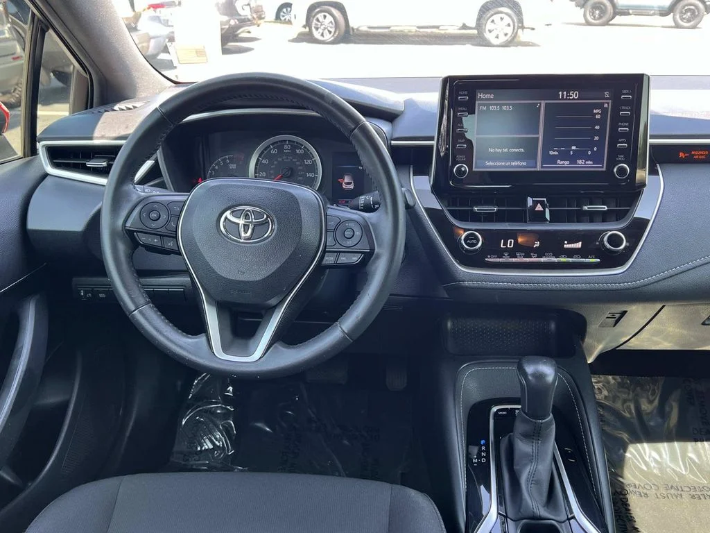 Used 2019  Toyota SE image 17