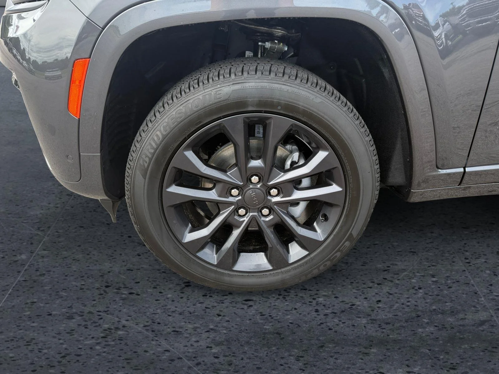 New 2026 Baltic Gray Metallic Clearcoat Jeep Limited Reserve image 9