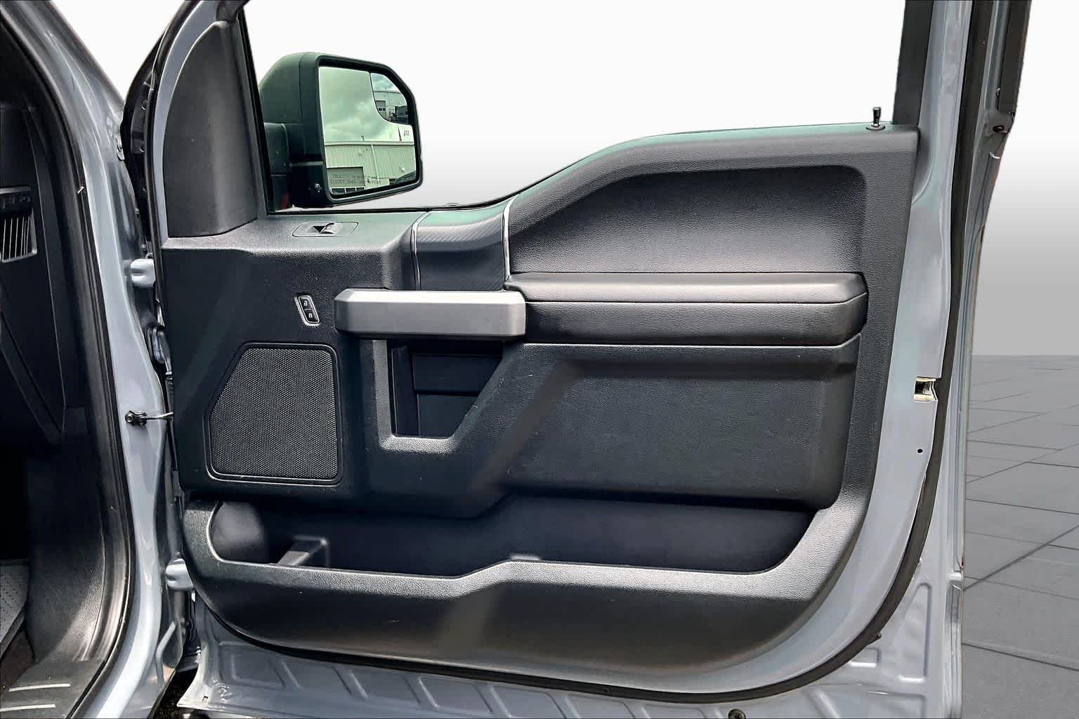 Used 2019 Abyss Gray Metallic Ford XLT image 23