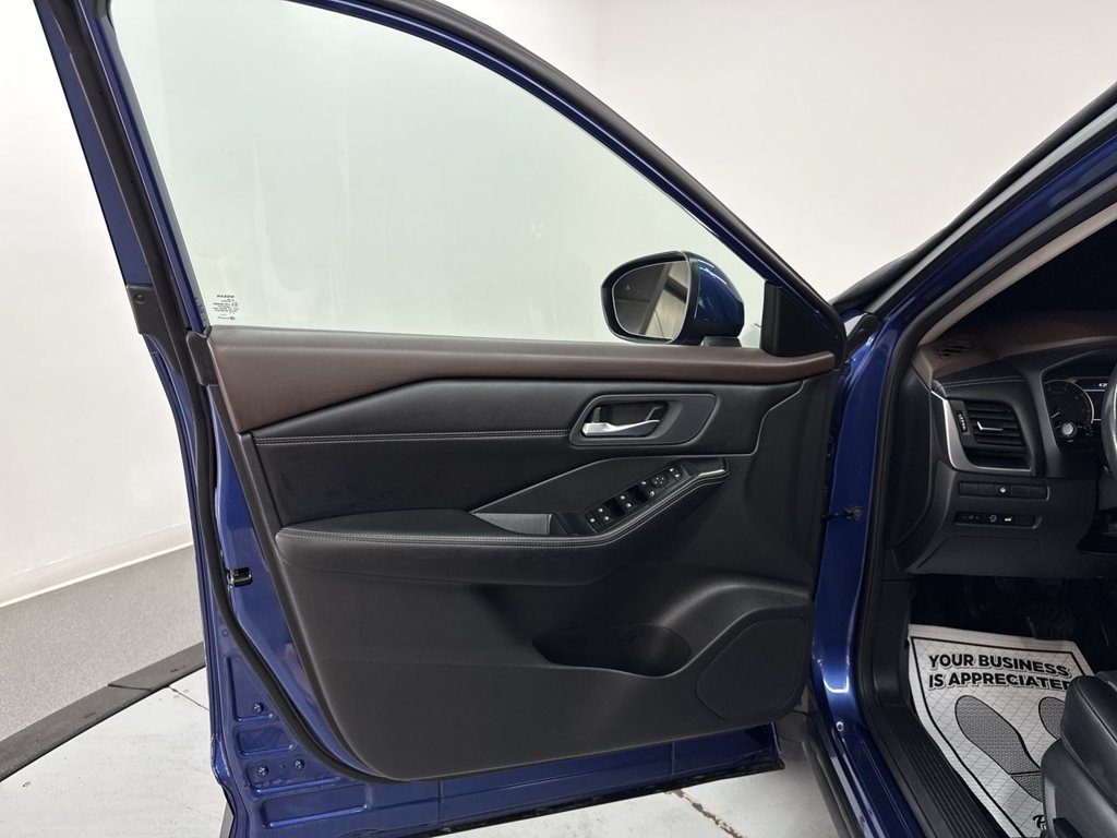 Used 2023 Caspian Blue Metallic Nissan SV image 14