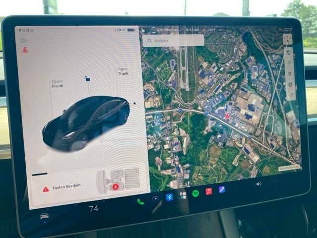 Used 2022  Tesla Long Range image 18