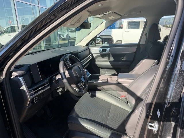 Used 2026 Phantom Black Hyundai SEL image 3
