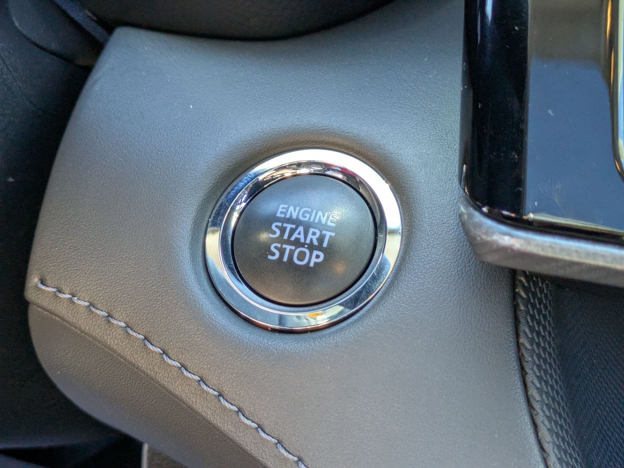Used 2022 Moon Dust Toyota Platinum image 22
