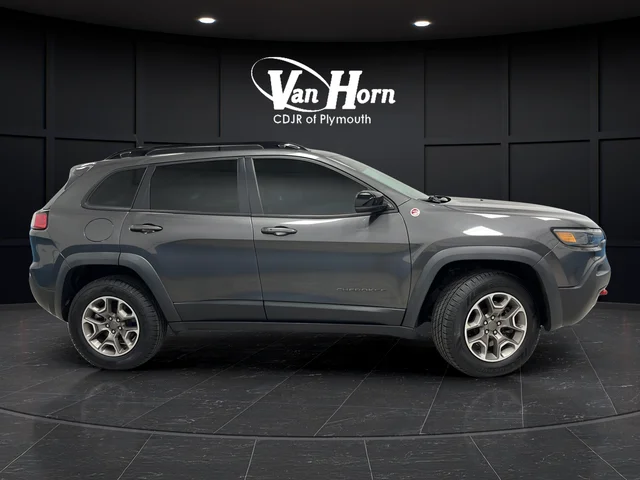 Used 2022 Granite Crystal Metallic Clearcoat Jeep Trailhawk image 8