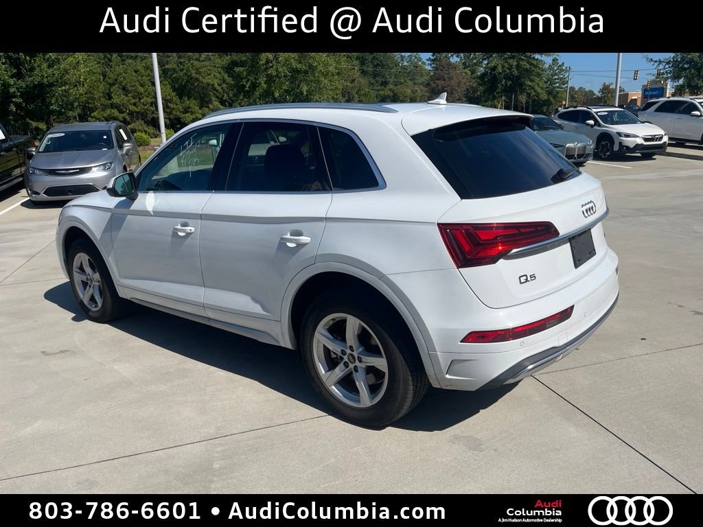 Used 2024  Audi 40 Premium image 2