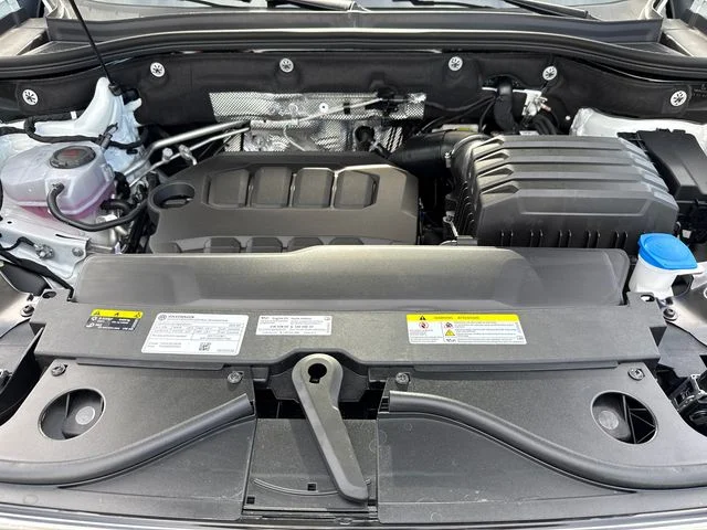 New 2026 Opal White Pearl Volkswagen 2.0T SE image 14