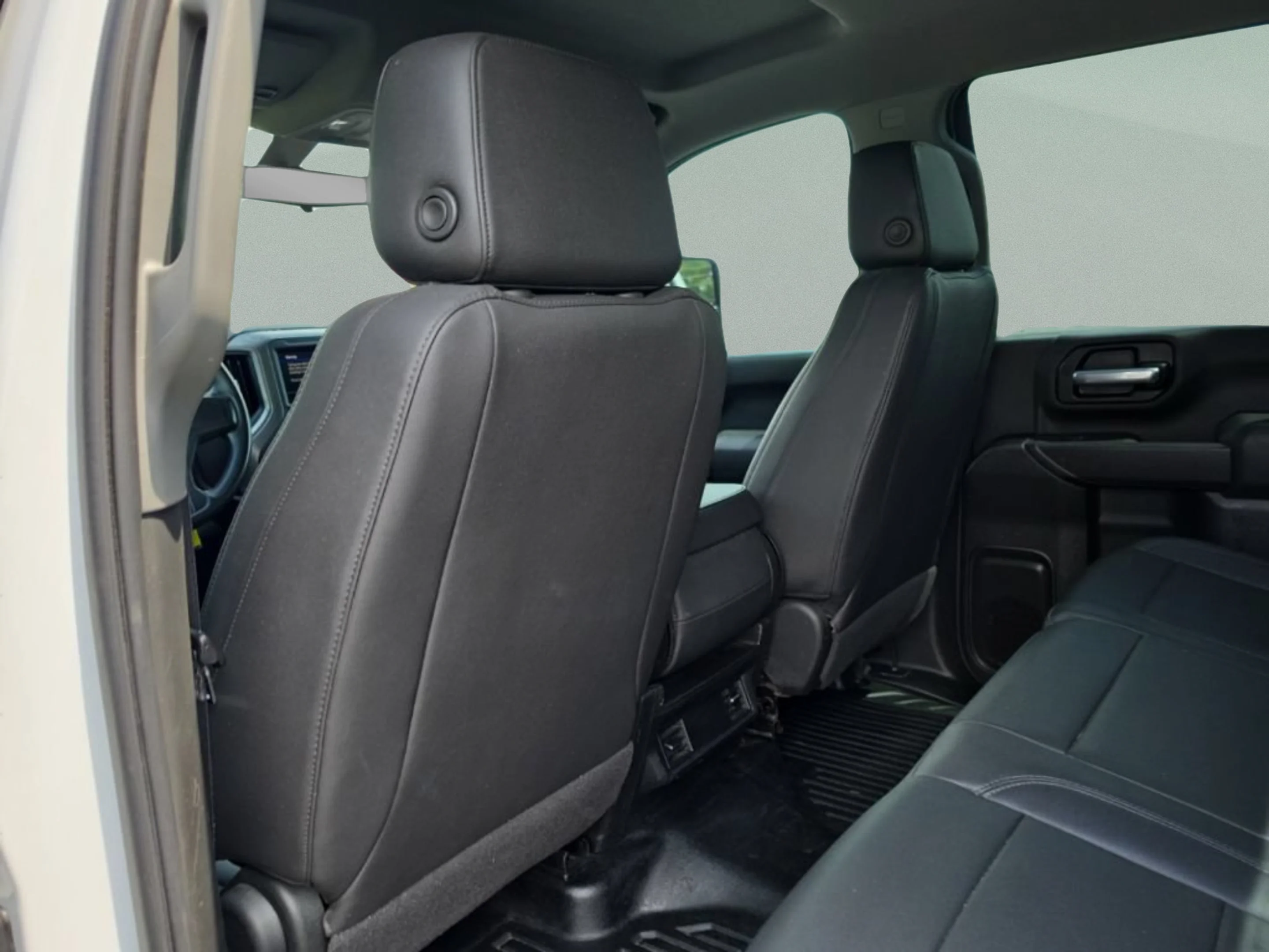 Used 2022 Summit White Chevrolet WT image 21