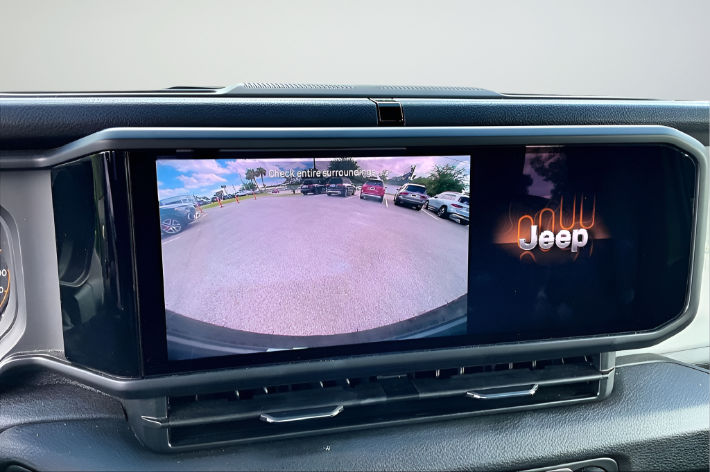 Used 2025 Green Jeep Sport image 13