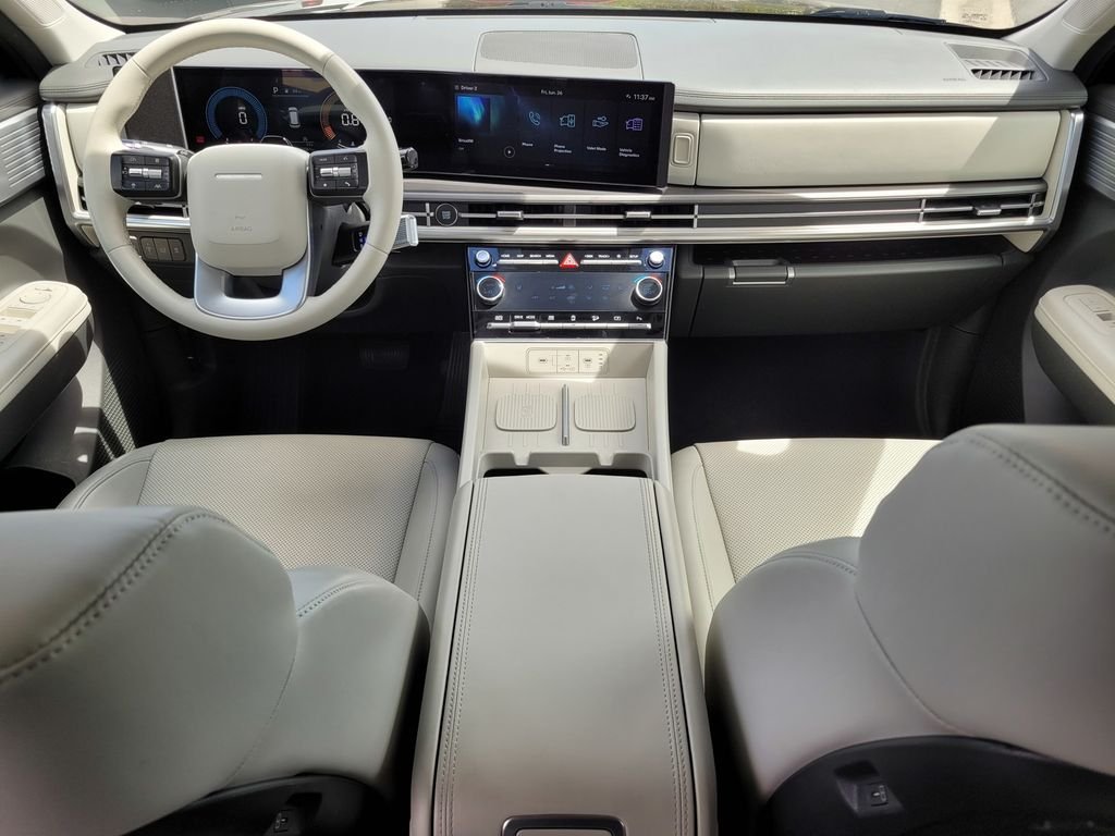 Certified Used 2025 Black Hyundai SEL image 15