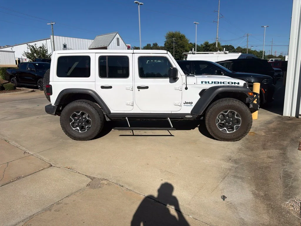 Certified Used 2021 White Jeep Unlimited Rubicon 4xe image 15