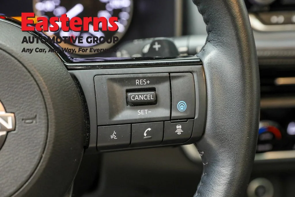 Used 2023 White Nissan SV image 16