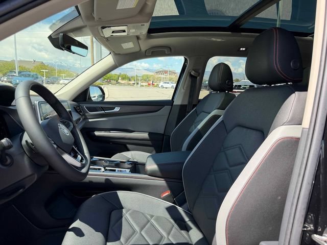 New 2026 Deep Black Volkswagen 2.0T Peak Edition image 4