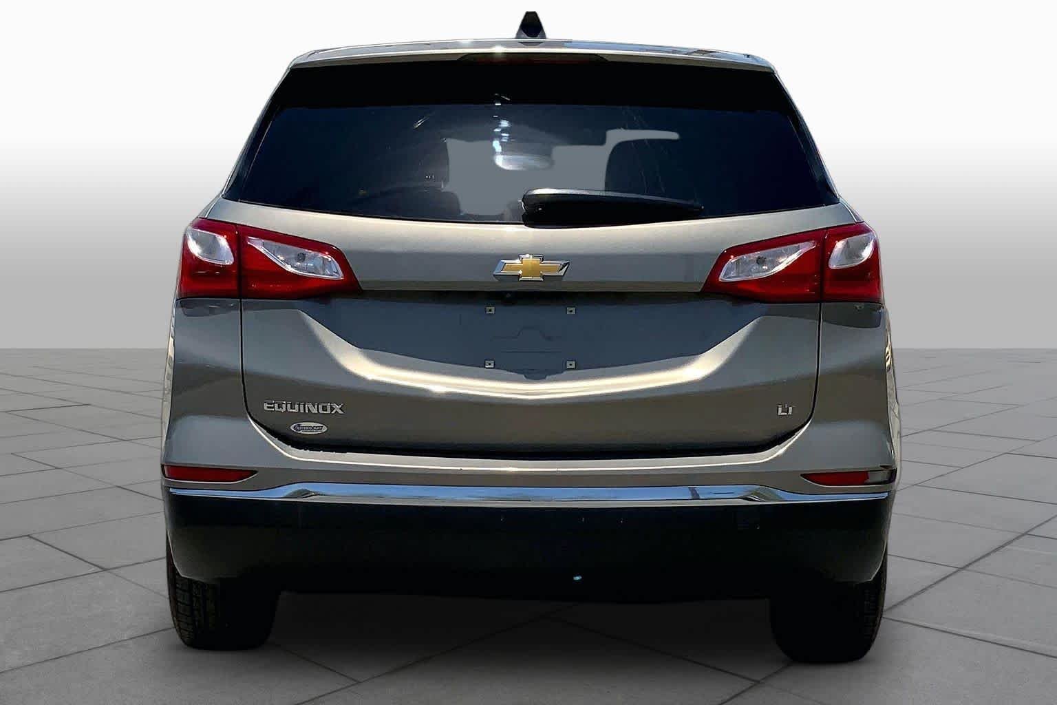 Used 2018 Pepperdust Metallic Chevrolet LT image 5