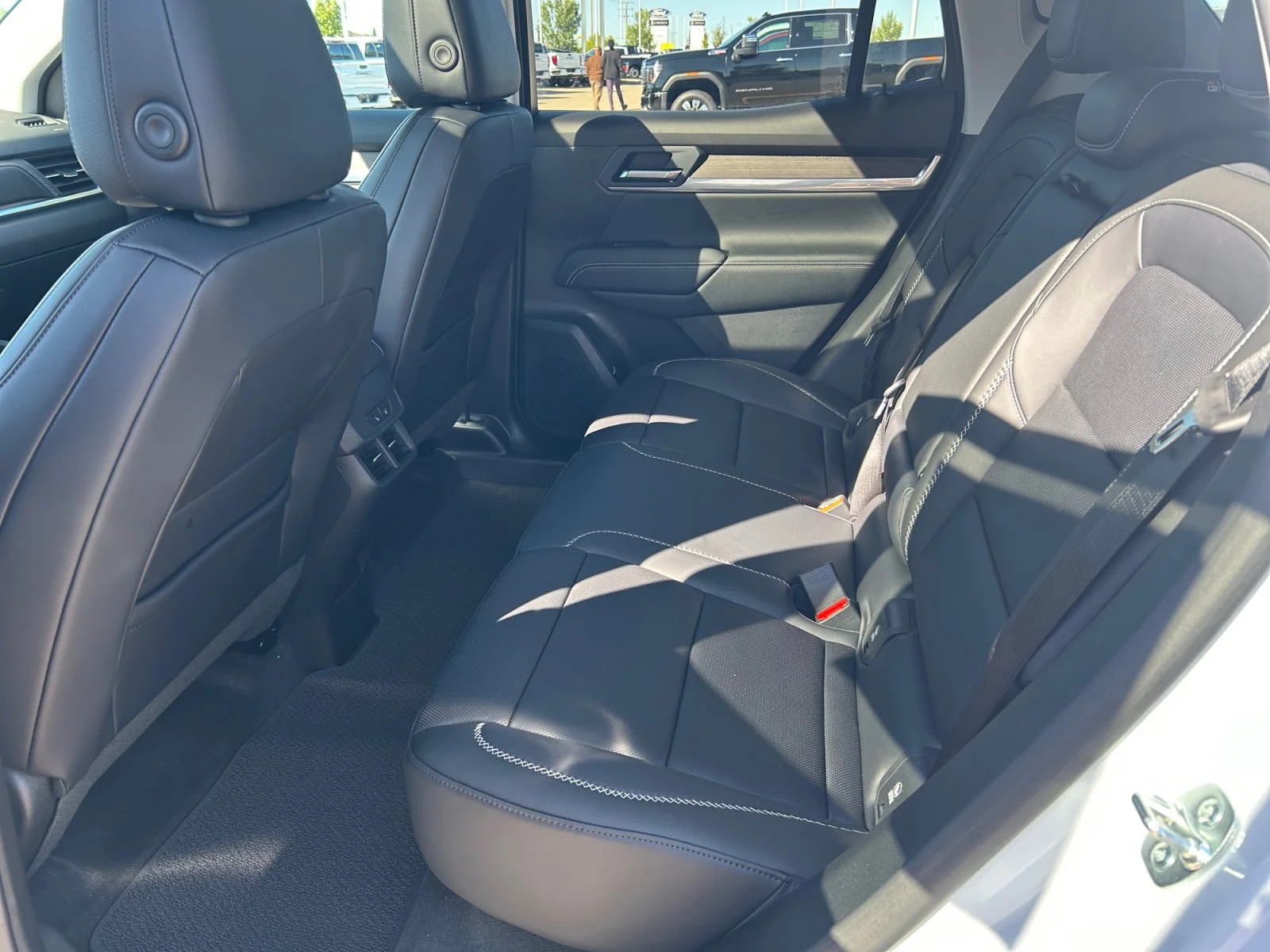New 2027 Glacier White Tricoat GMC AWD Denali image 19