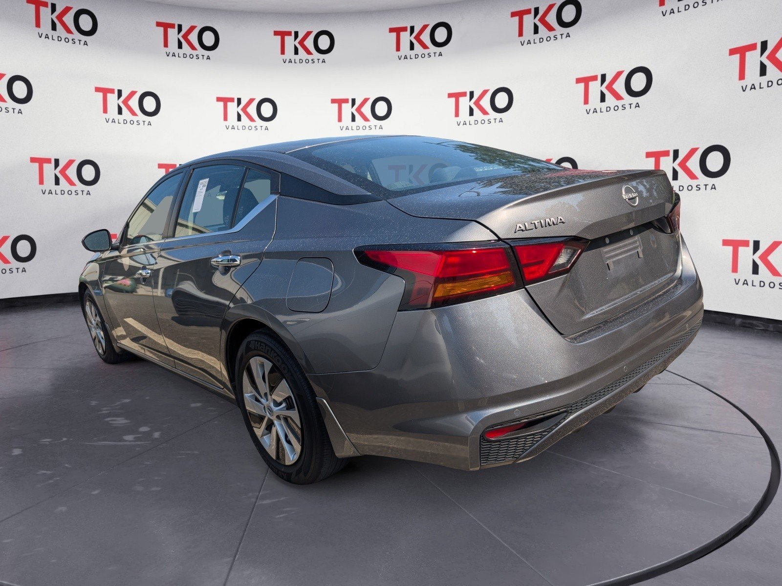 Used 2024 Gun Metallic Nissan 2.5 S image 4