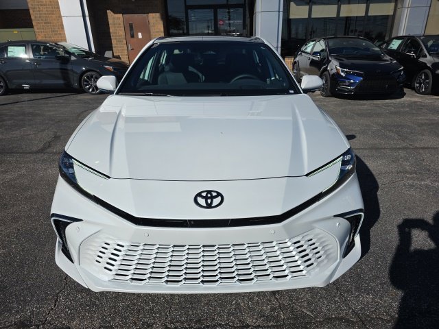 New 2026 Wind Chill Pearl <sup>1</sup> Toyota  XSE image 2