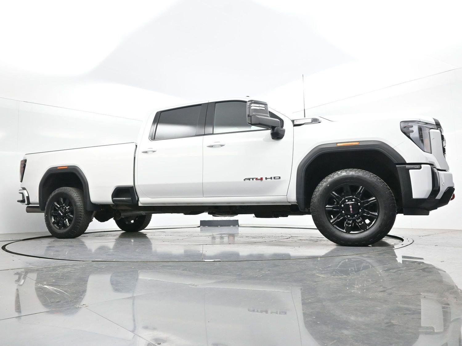Used 2024 Summit White GMC AT4 image 46
