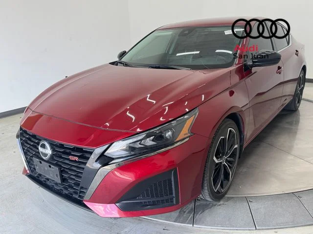 Used 2023 Red Nissan 2.5 SR image 3