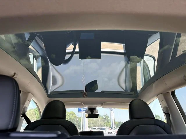 Used 2023 White Tesla Long Range image 11