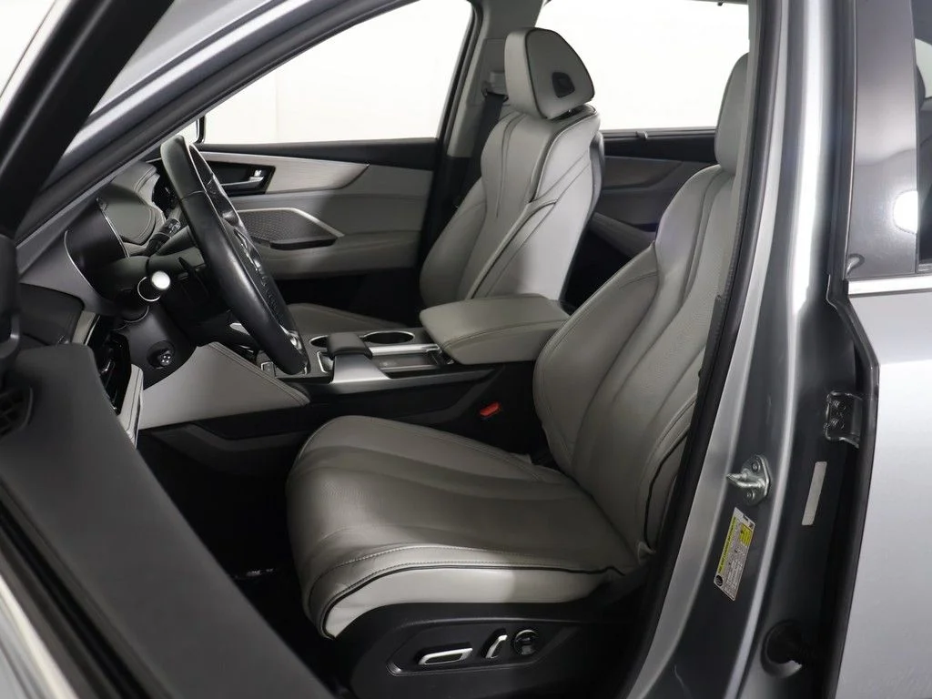 Used 2022 Silver Acura Advance image 30