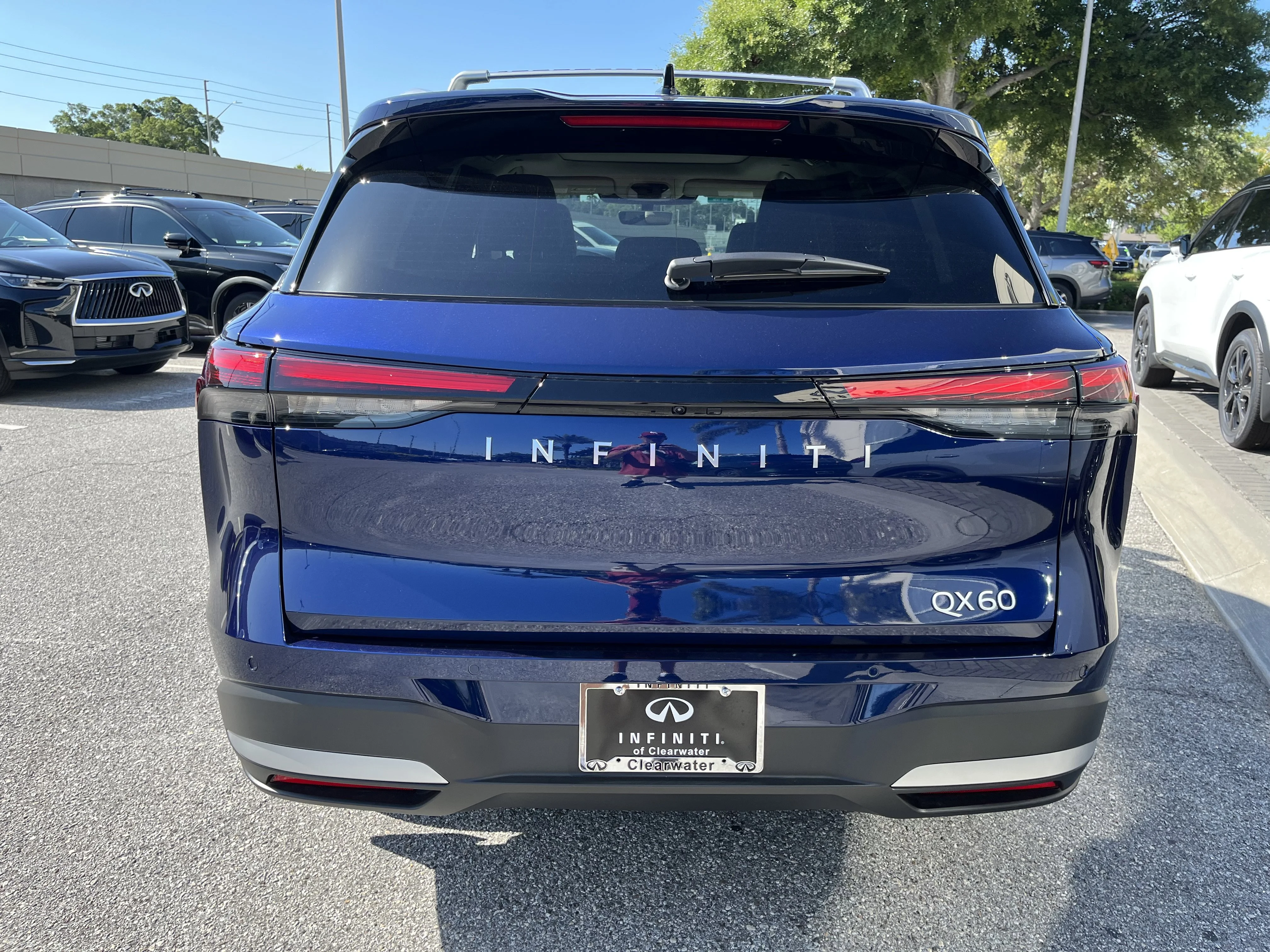 New 2027 Grand Blue INFINITI LUXE image 4