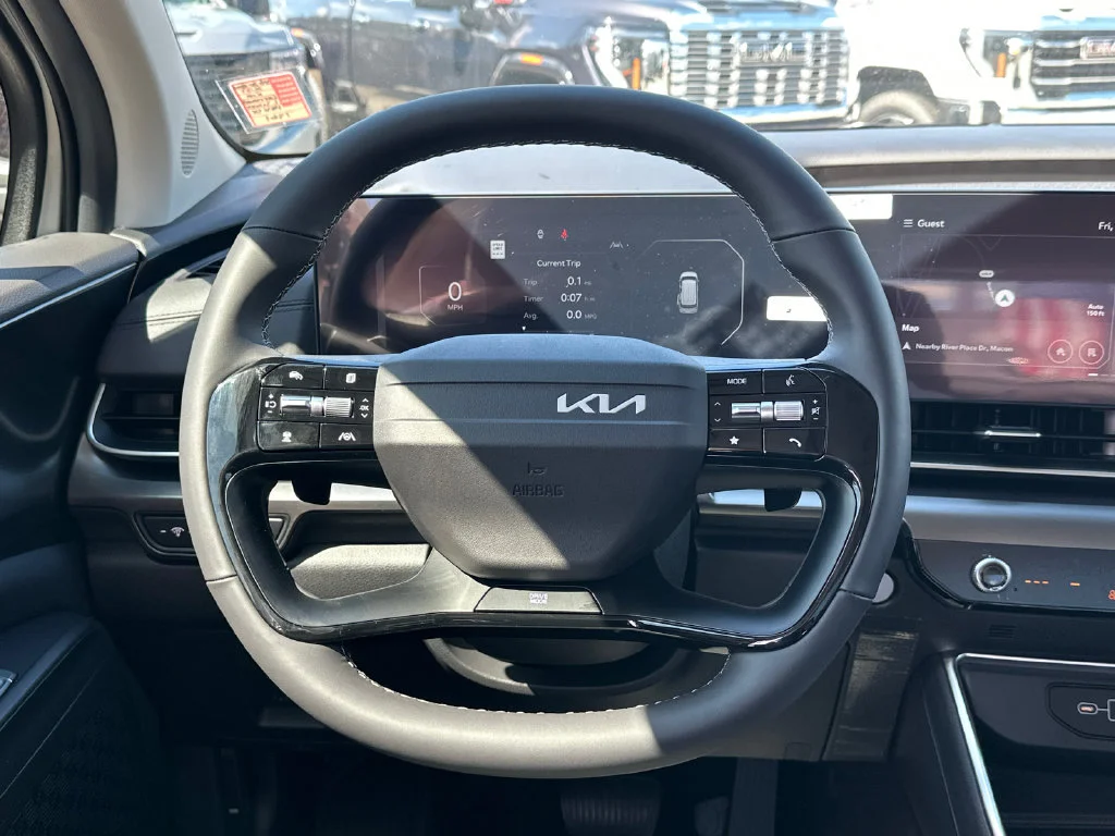 New 2027 Silver Kia SX image 23