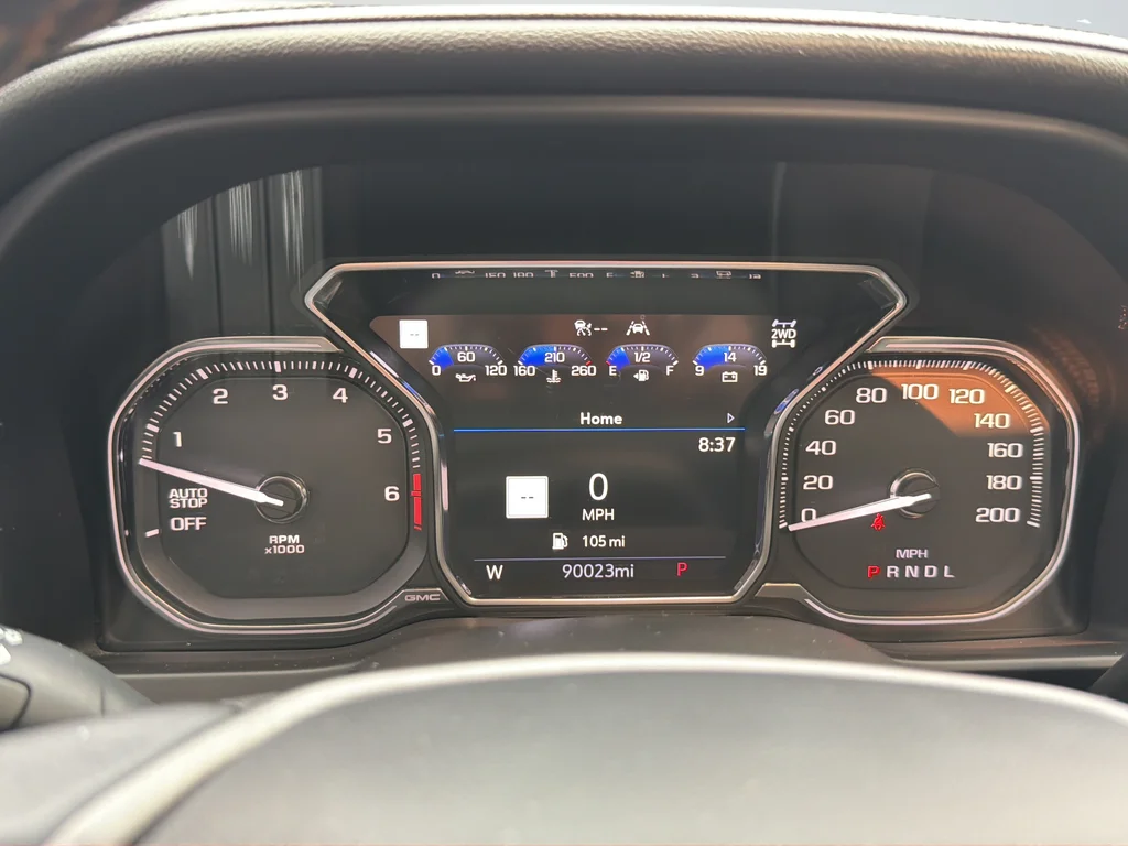 Used 2021 White GMC AT4 image 23