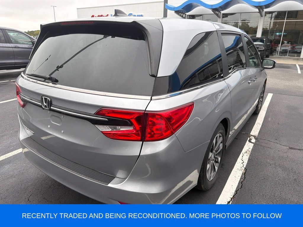 Used 2023 Silver Honda EX-L image 4
