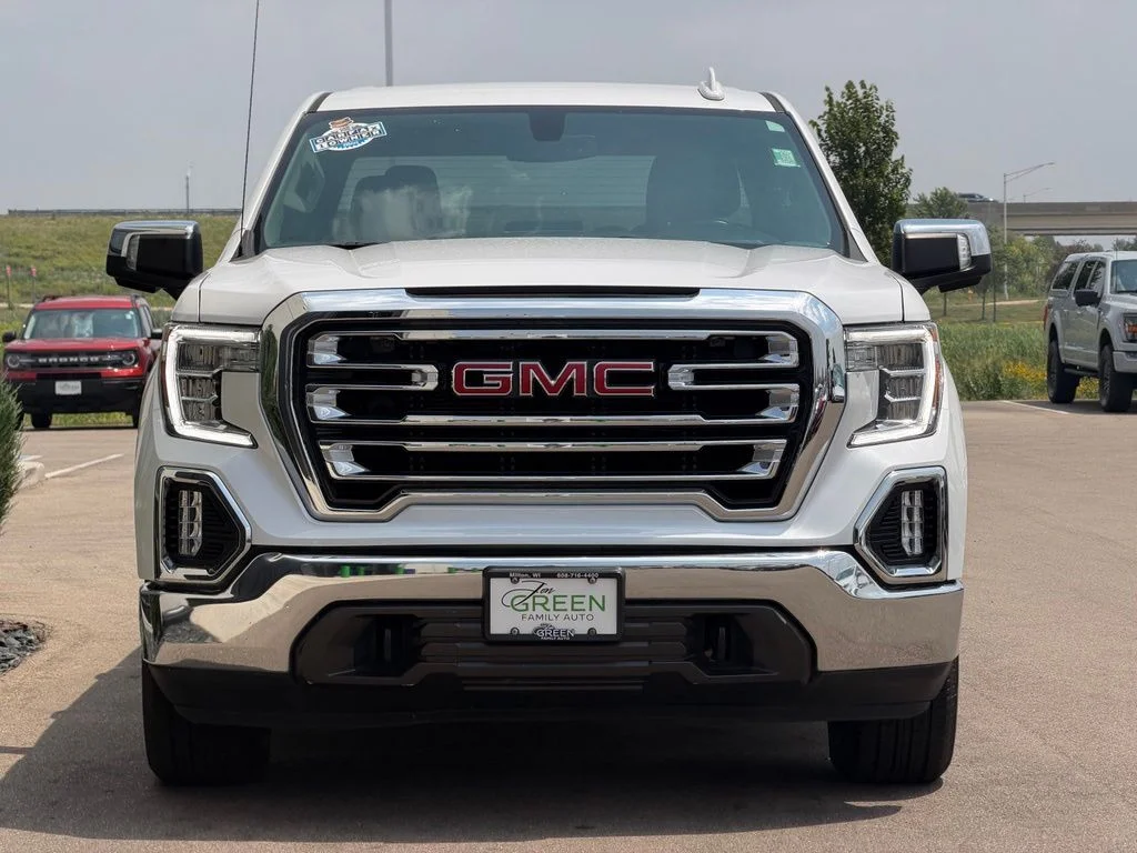 Used 2021 White GMC SLT image 6