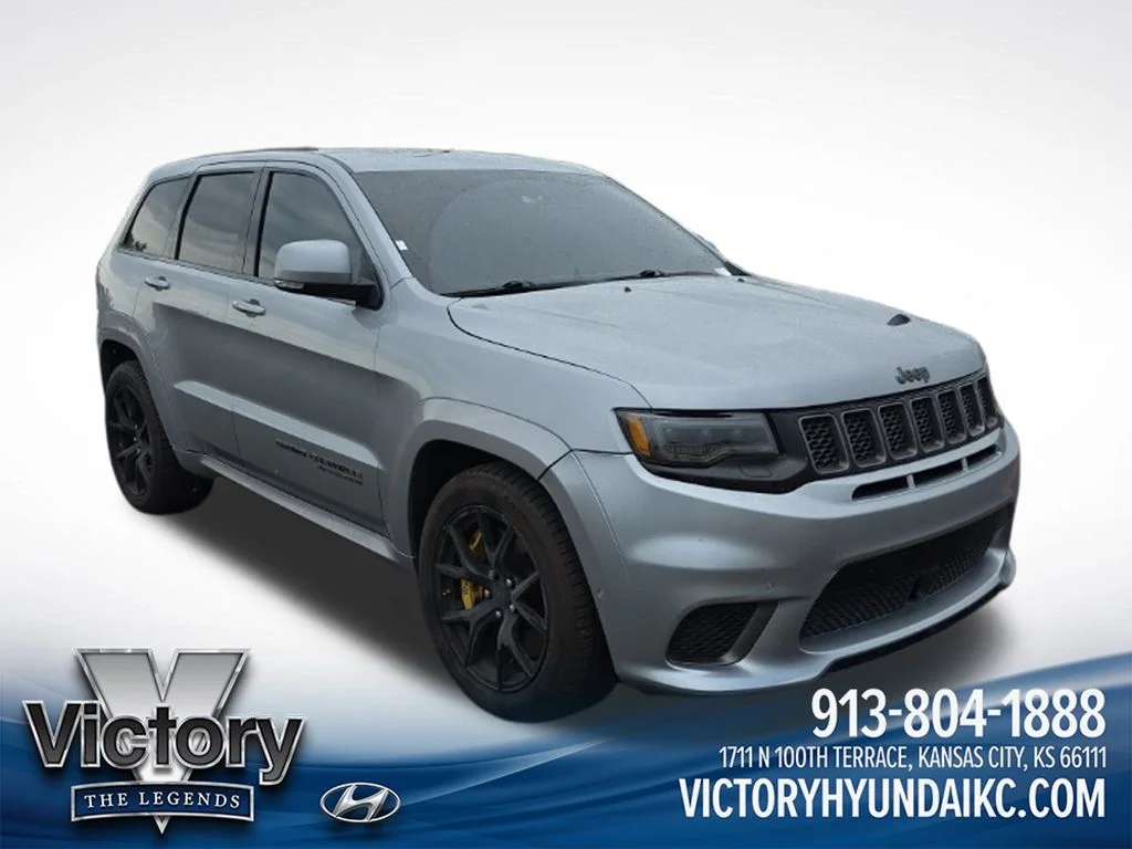 Used 2021 Silver Jeep Trackhawk image 7