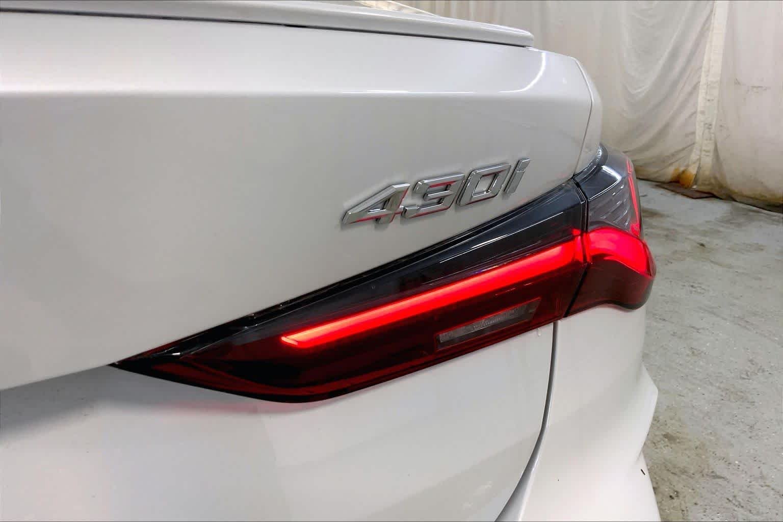 New 2027 Mineral White Metallic BMW 430i xDrive image 15