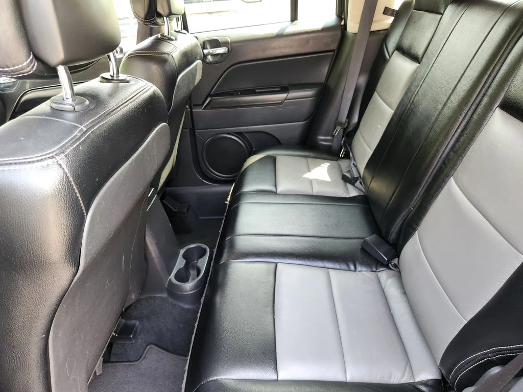 Used 2015 Gray Jeep Sport image 19