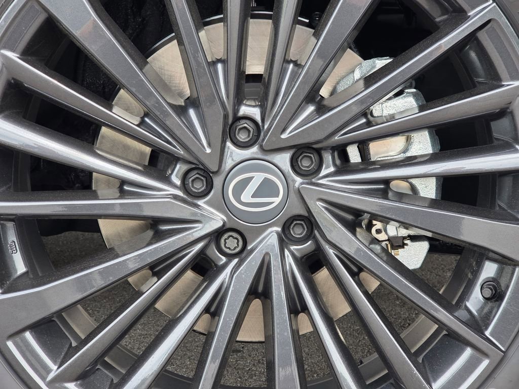 New 2026 Matador Red Mica Lexus PREMIUM image 22