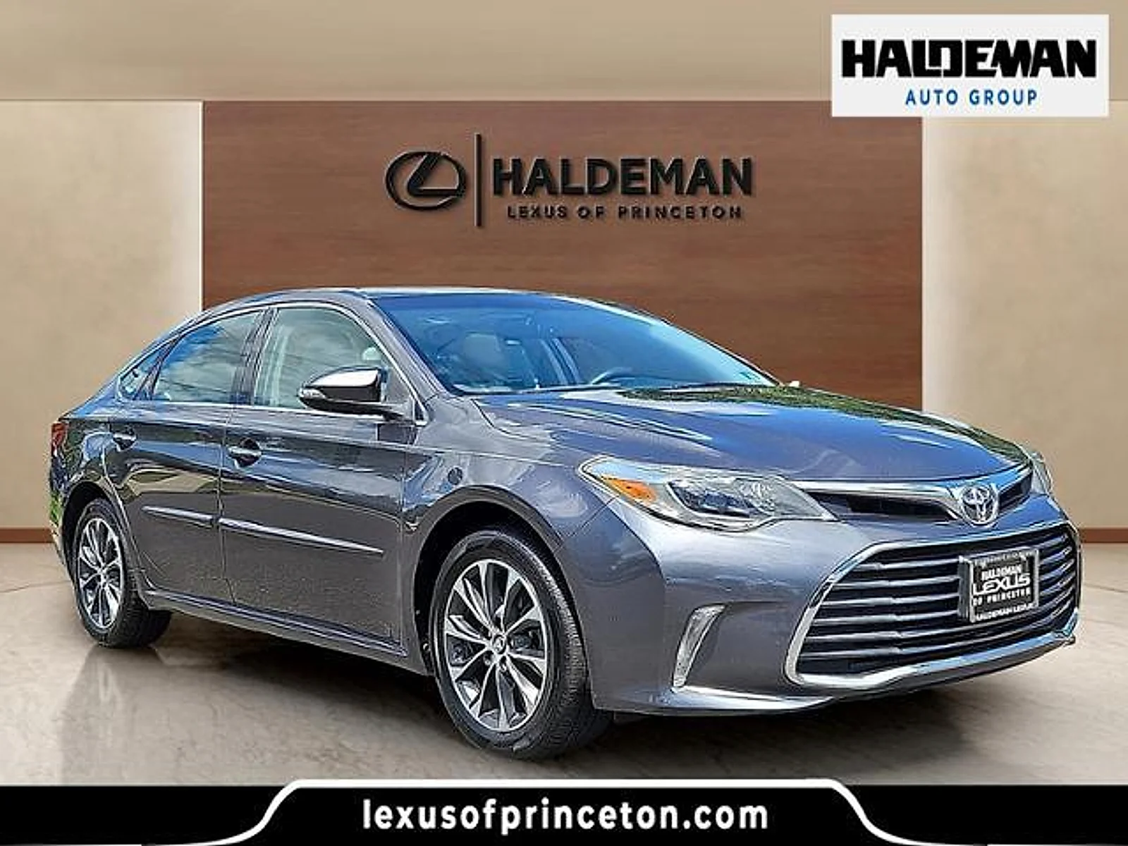 Used 2016 Magnetic Gray Metallic Toyota XLE image 1